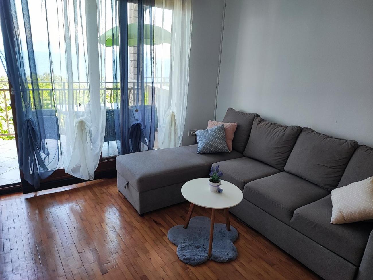 Apartamento Victory Ravni Exterior foto